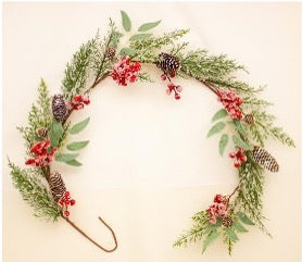 Frosted Berry Pine Garland 135cm